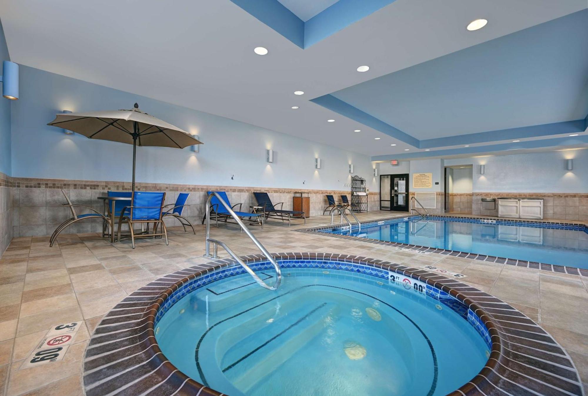 Hampton Inn Farmington Extérieur photo